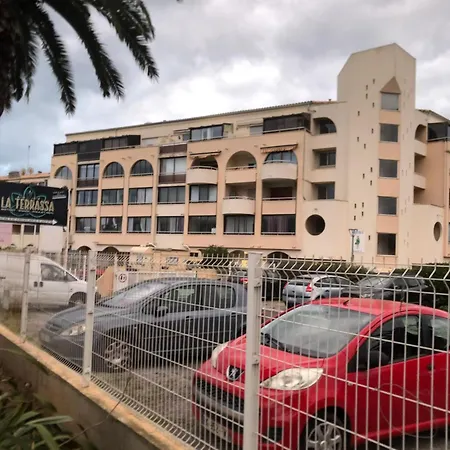 Des Quilles Apartment Sete